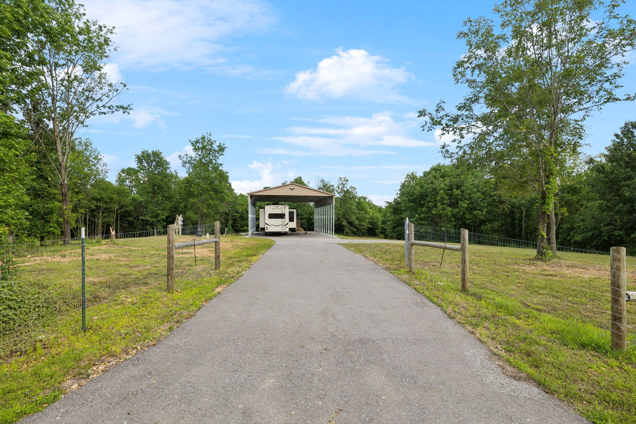 1635 Bear Hollow Drive Waverly TN 37185