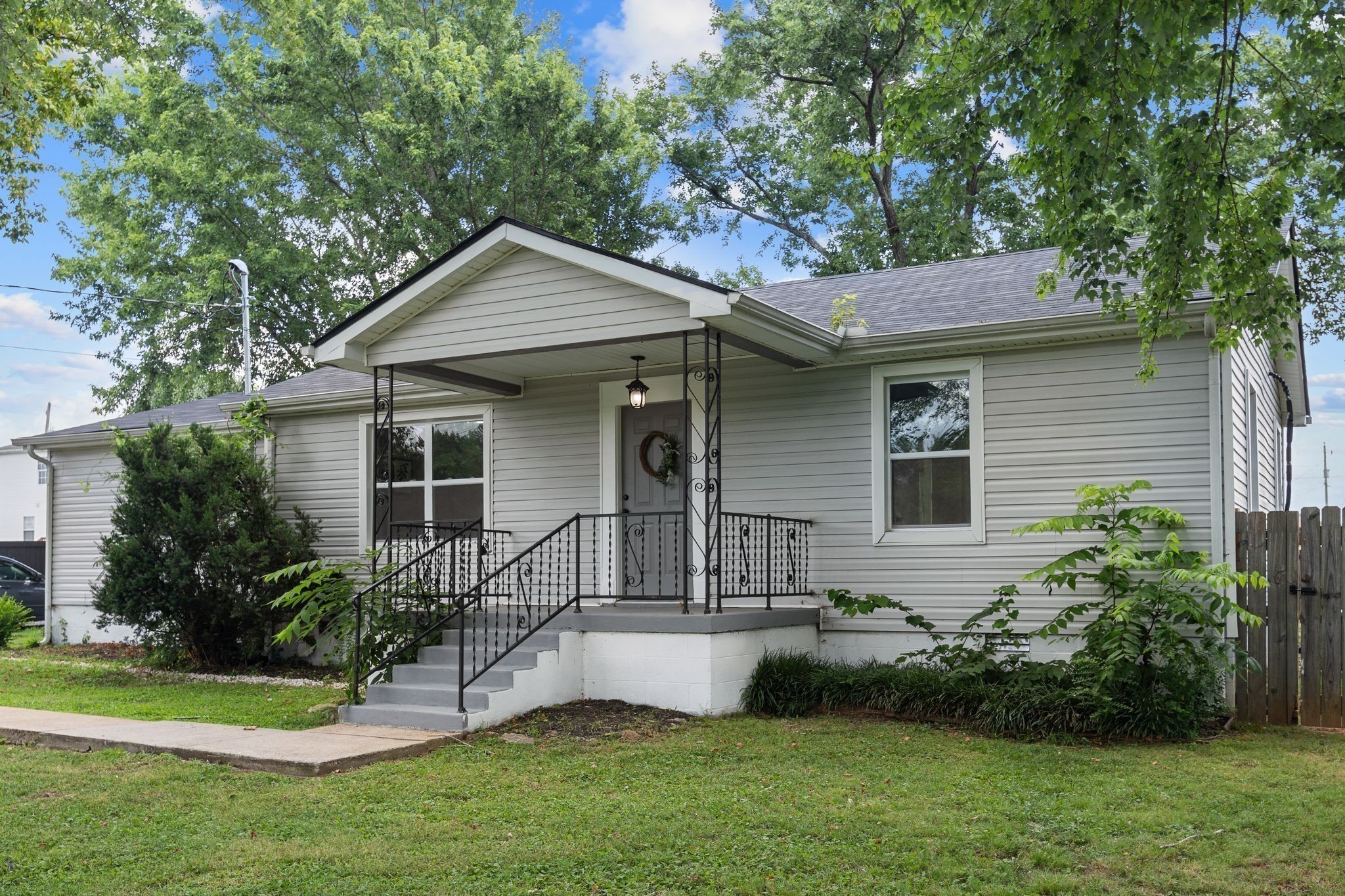 544 Stones River Road La Vergne TN 37086