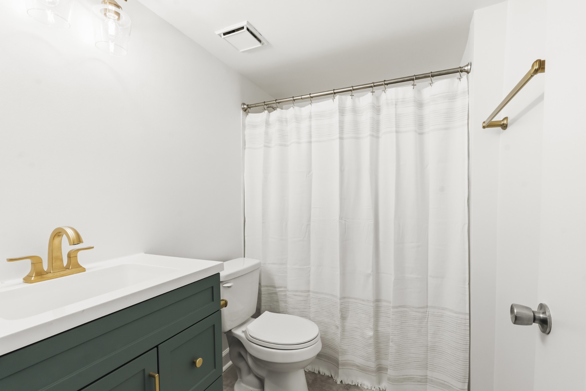 5322 Edmondson Pike Nashville TN 37211