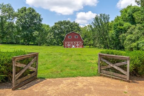 1740 Hudson Road Madison TN 37115