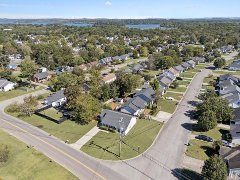 303 Holland Ridge Drive La Vergne TN 37086
