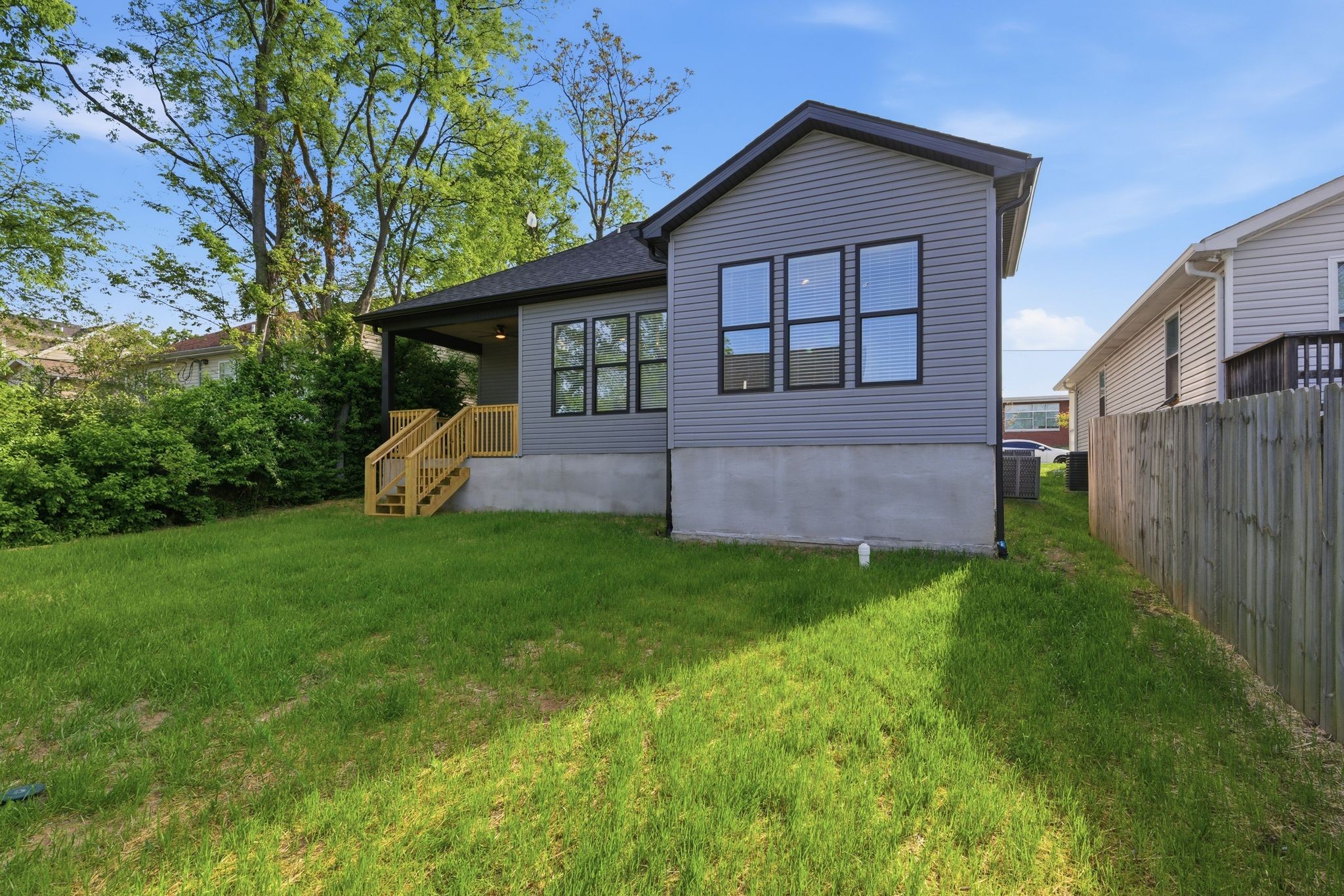 1609 21st Ave, N Nashville TN 37208