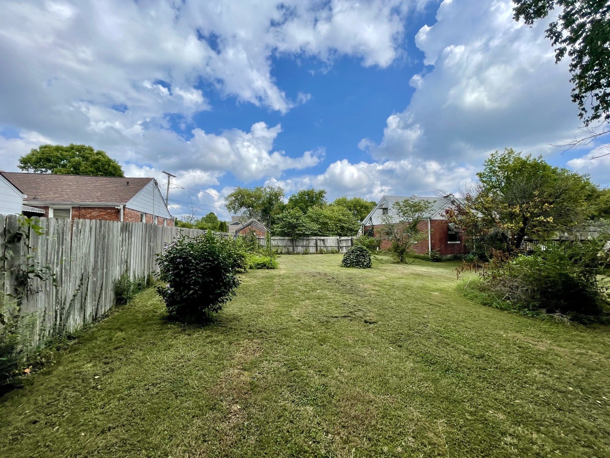 1824 Joy Circle Nashville TN 37207