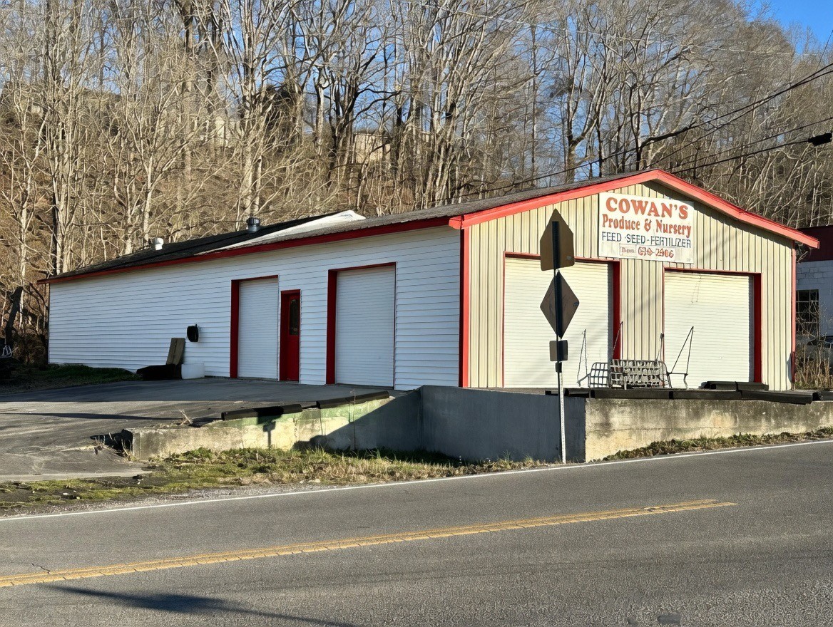 304 Main Street Red Boiling Springs TN 37150