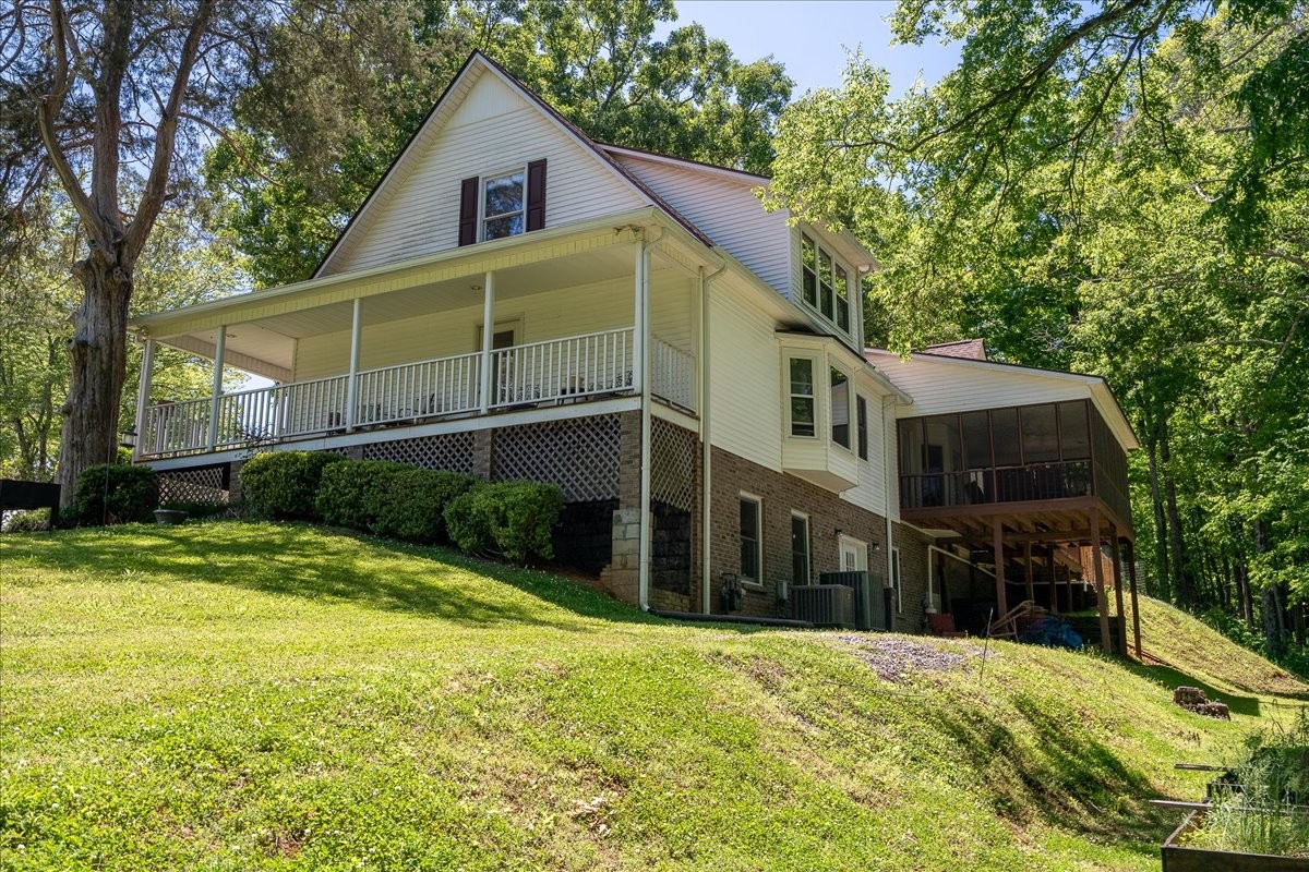 1518 Old Waynesboro Highway Lawrenceburg TN 38464
