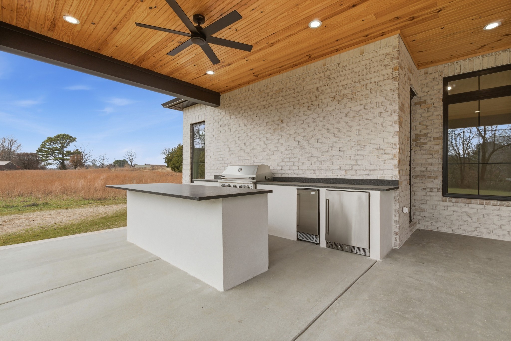 116 Bradley Lane Cottontown TN 37048