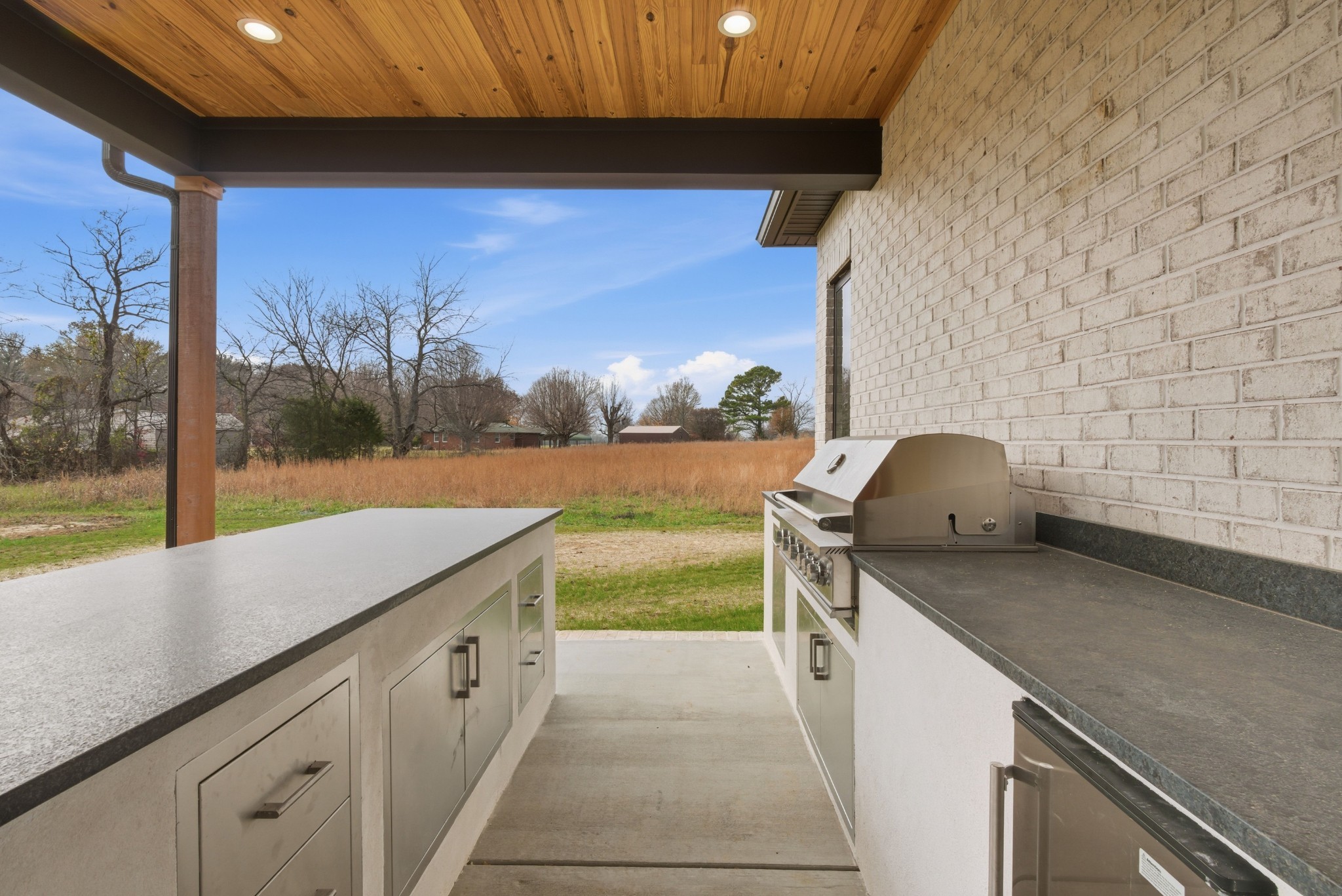 116 Bradley Lane Cottontown TN 37048