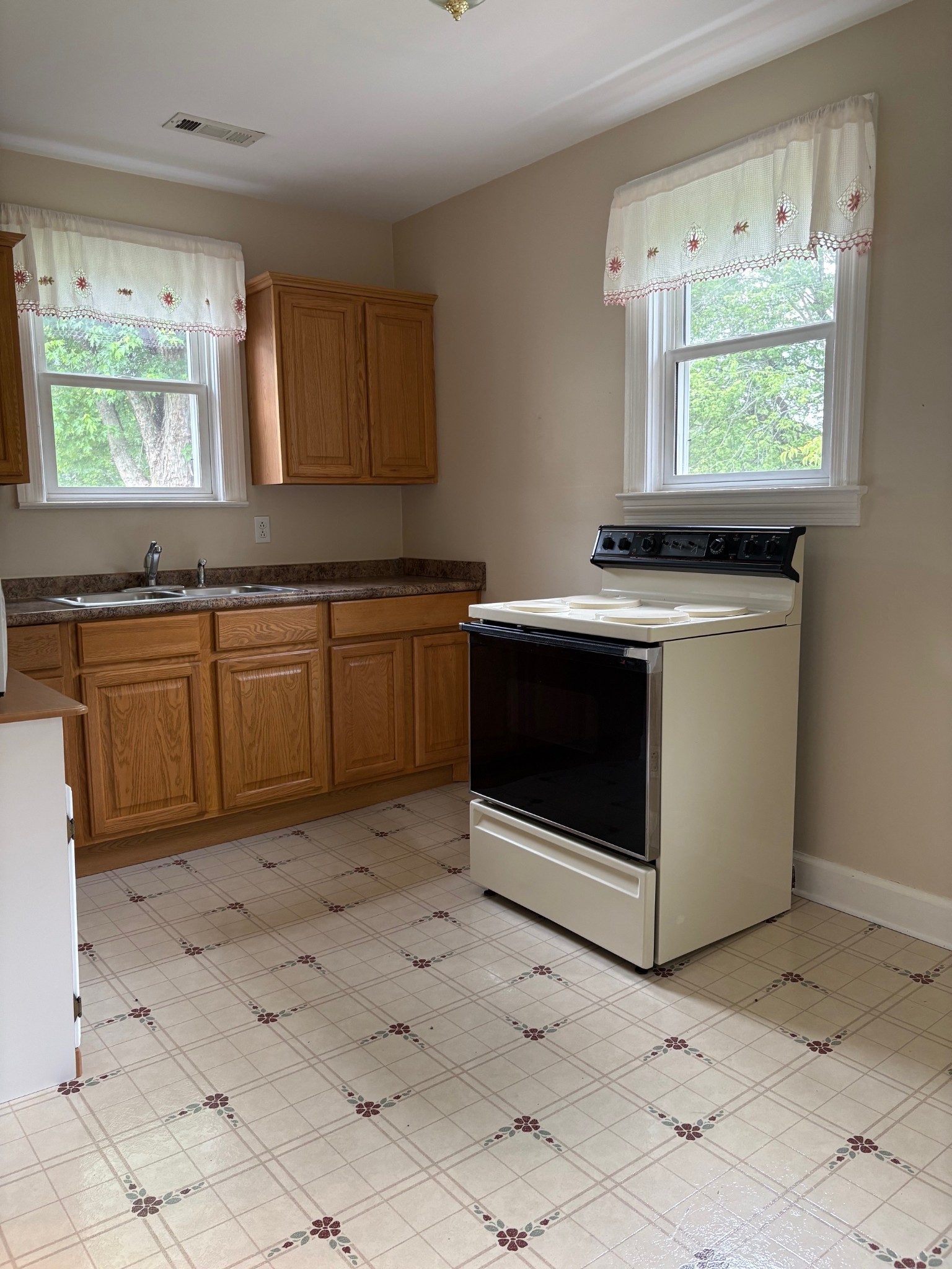 1735 Merritt Drive Clarksville TN 37043