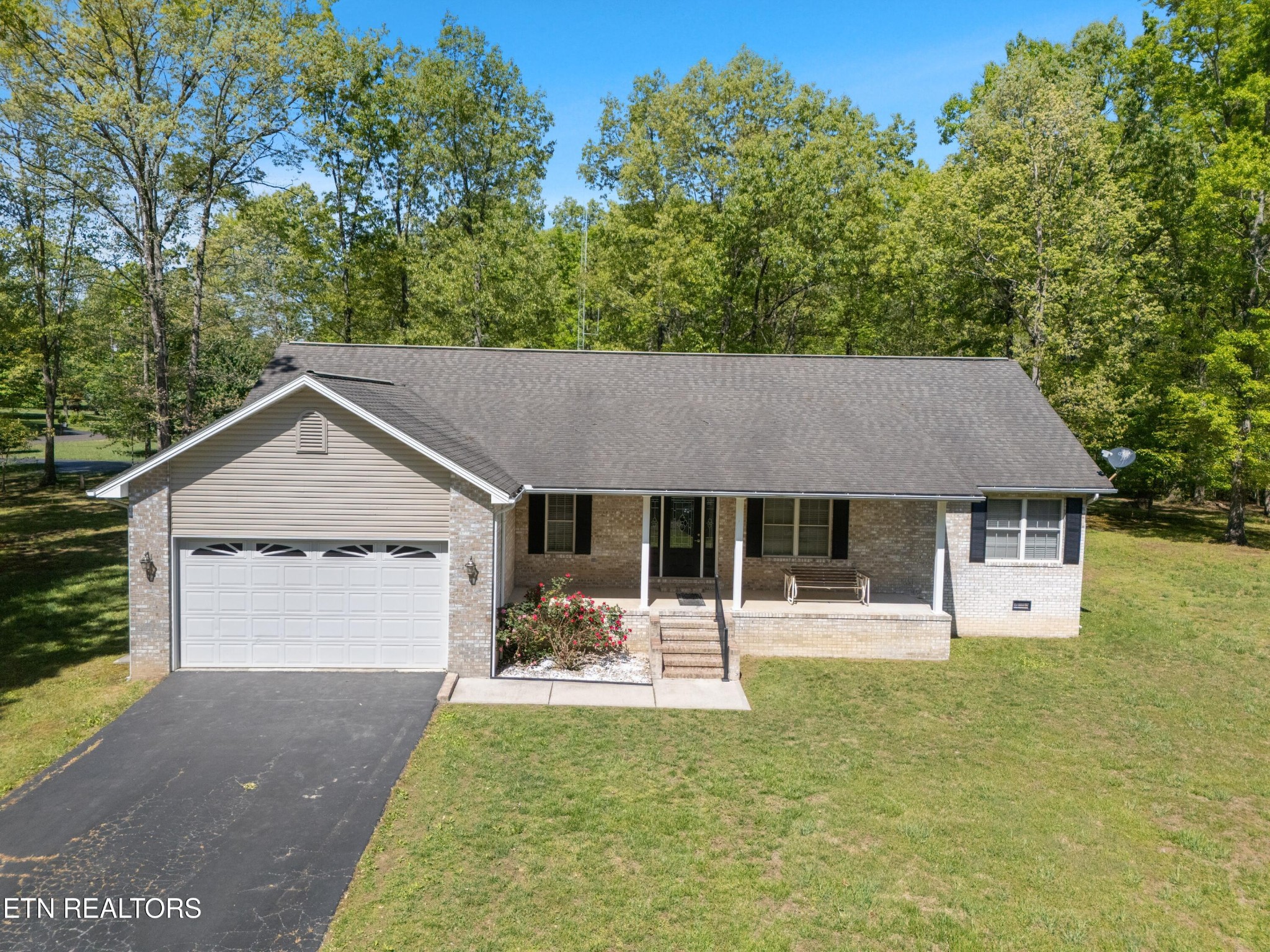 957 Stonecrest Loop Crossville TN 38571