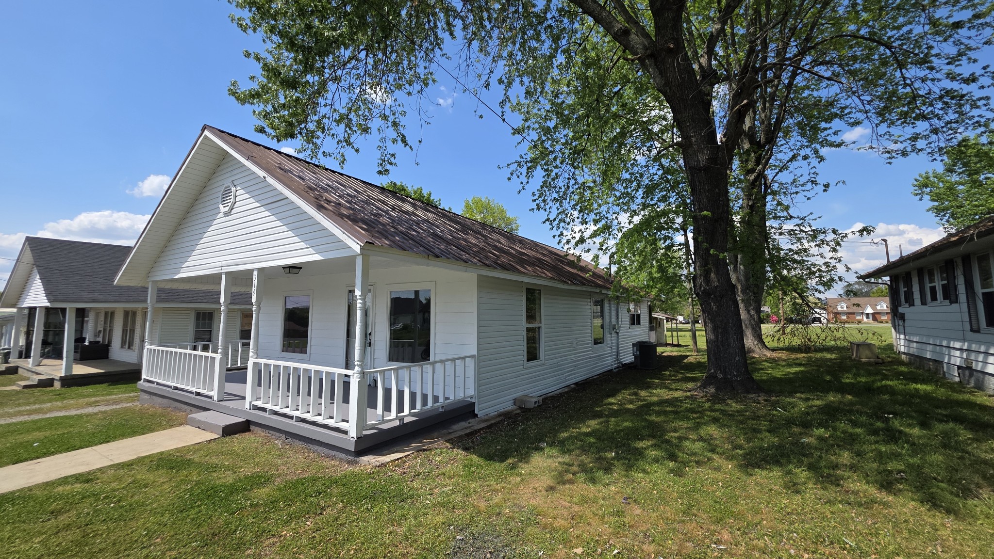 314 Deller St, W Lawrenceburg TN 38464