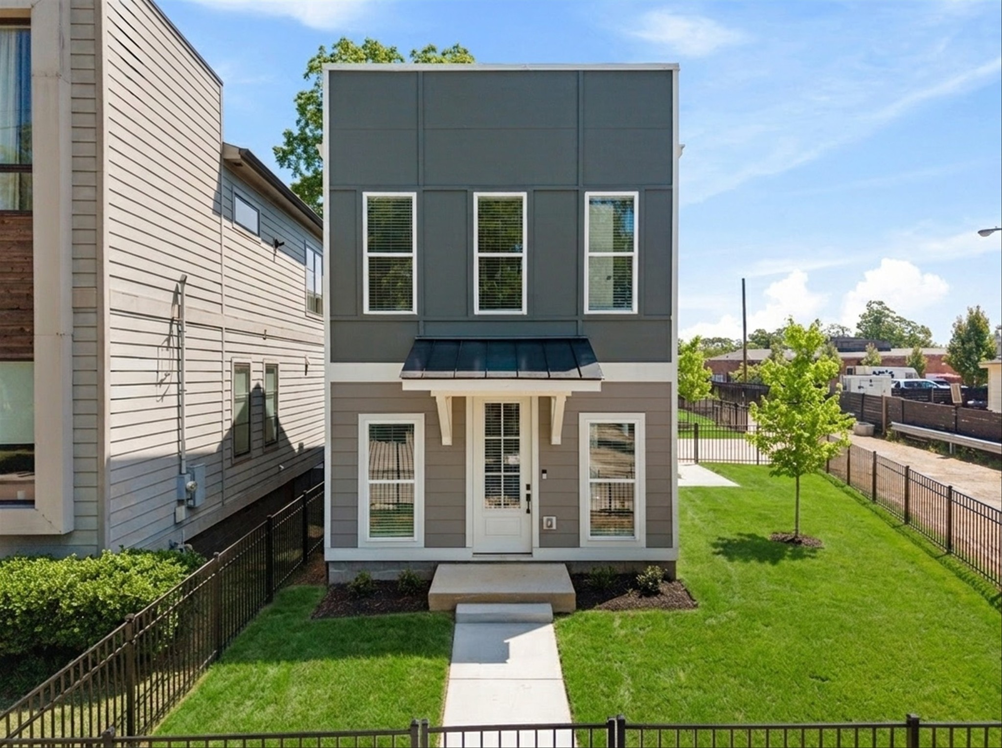 1802A 10th Ave, N Nashville TN 37208