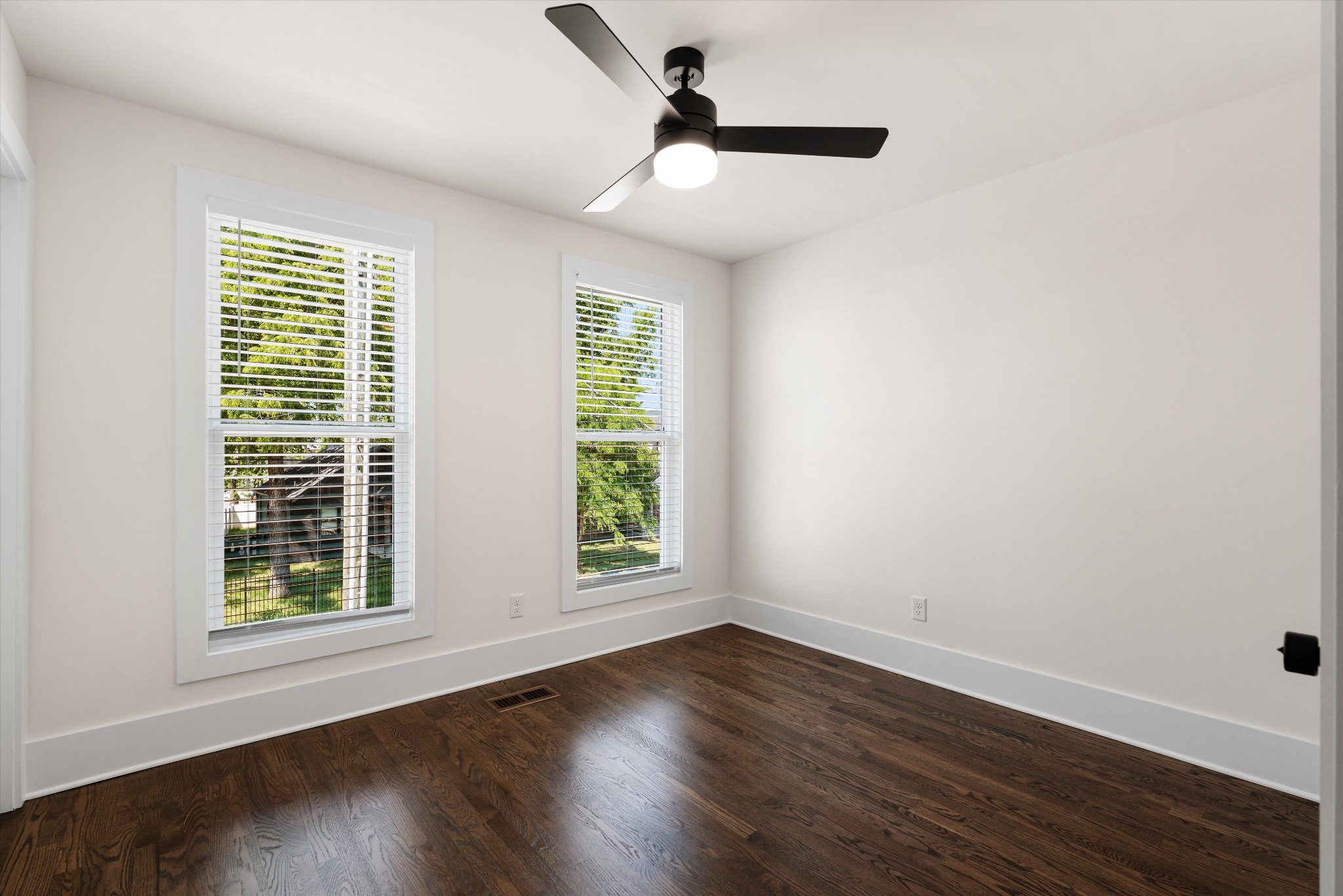 1802A 10th Ave, N Nashville TN 37208