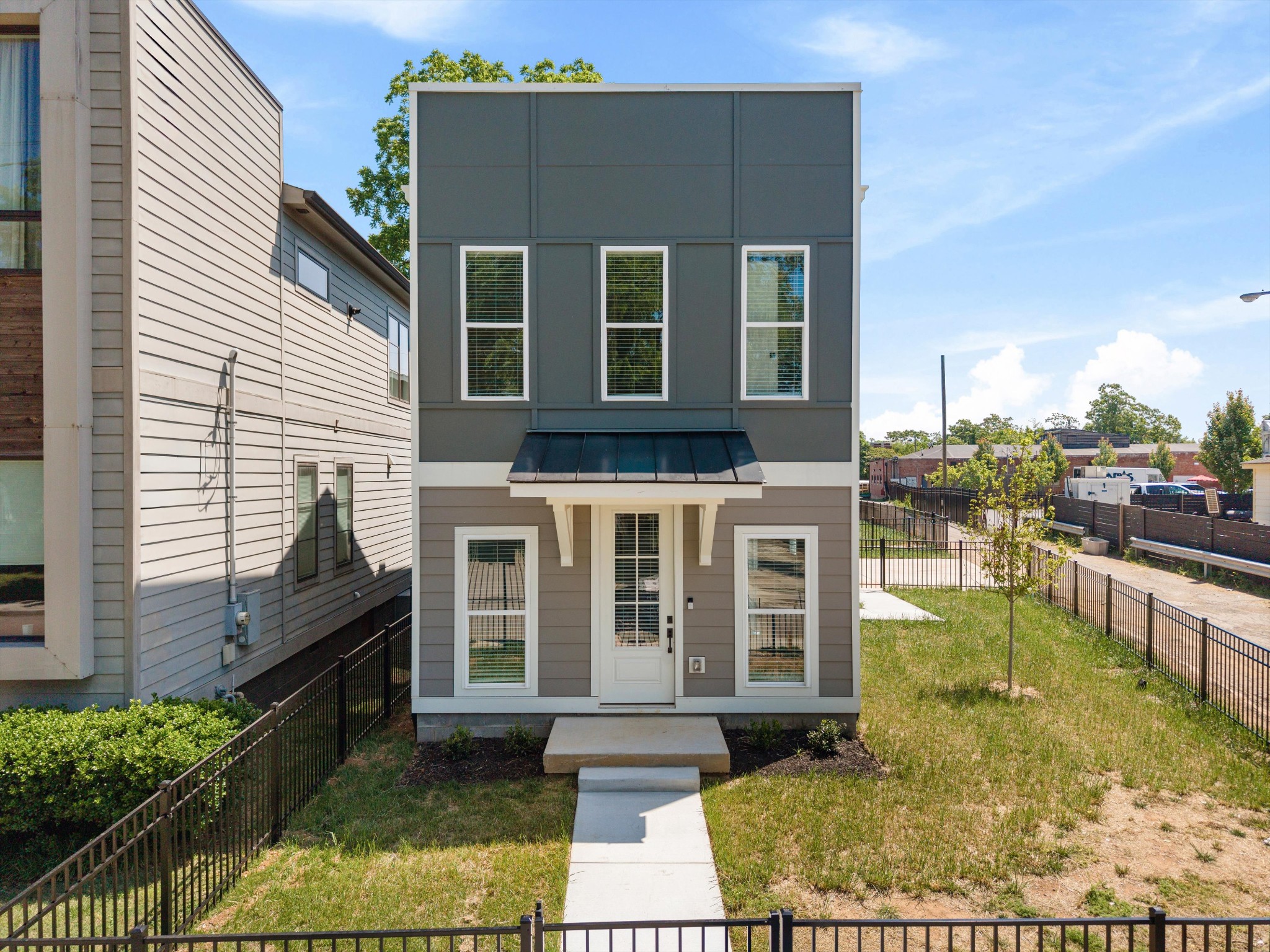 1802A 10th Ave, N Nashville TN 37208