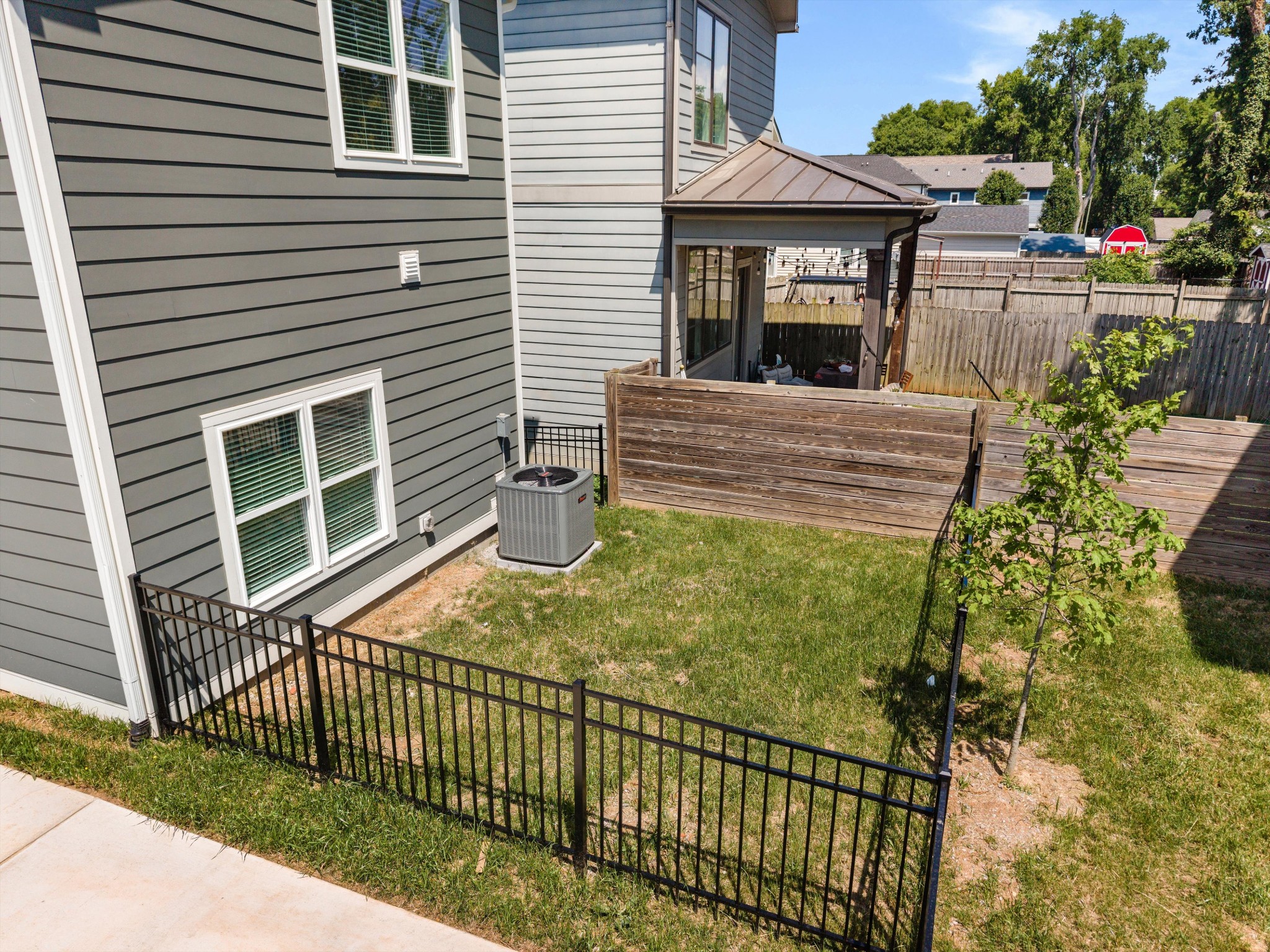 1802A 10th Ave, N Nashville TN 37208