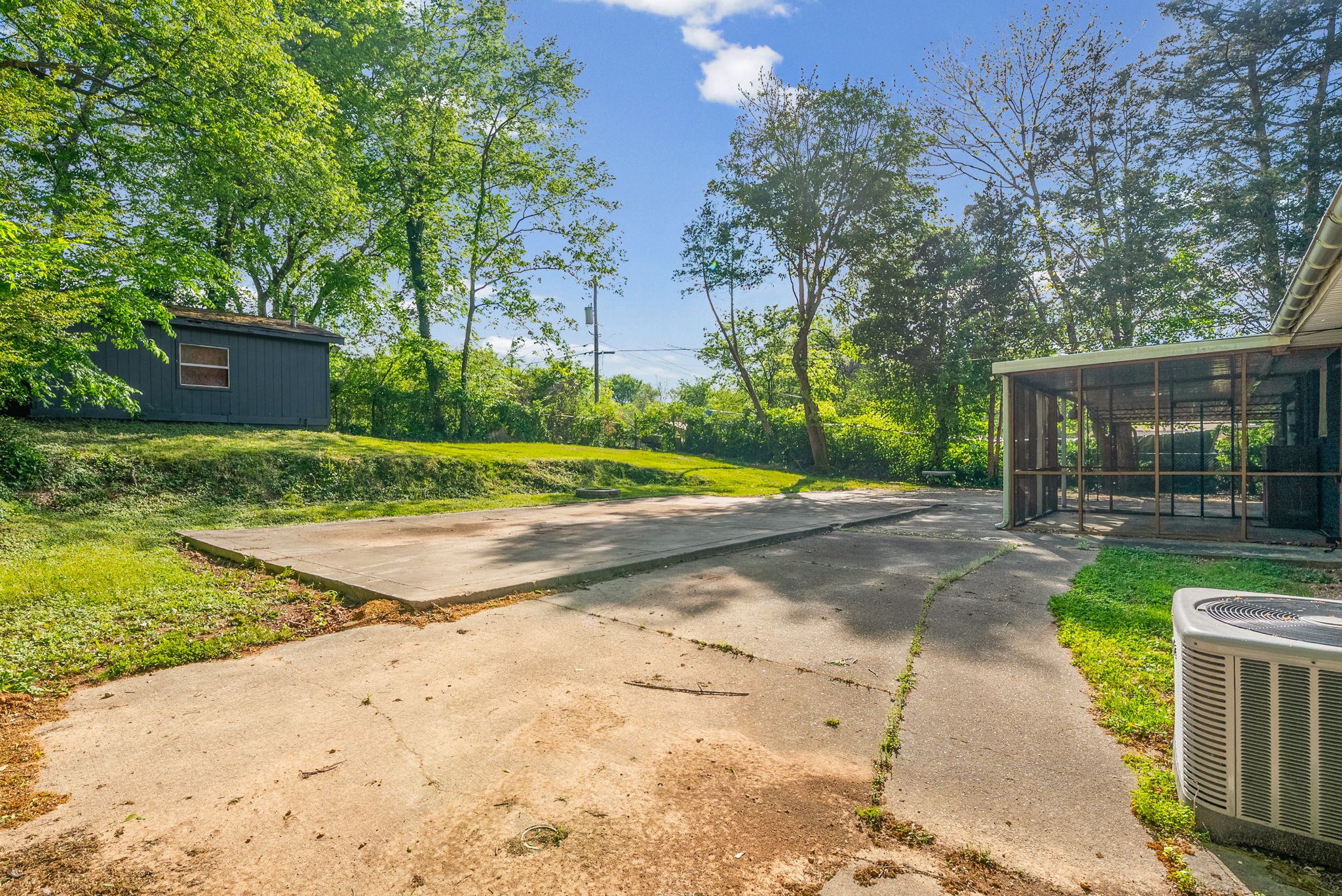 16 Donelson Drive Clarksville TN 37042