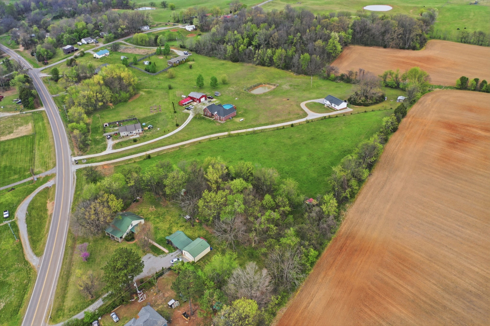 6483 Highway 161 Springfield TN 37172