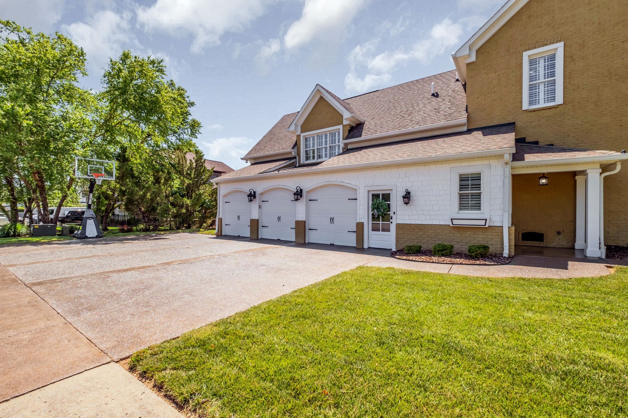 1011 Harlequin Boulevard Hendersonville TN 37075