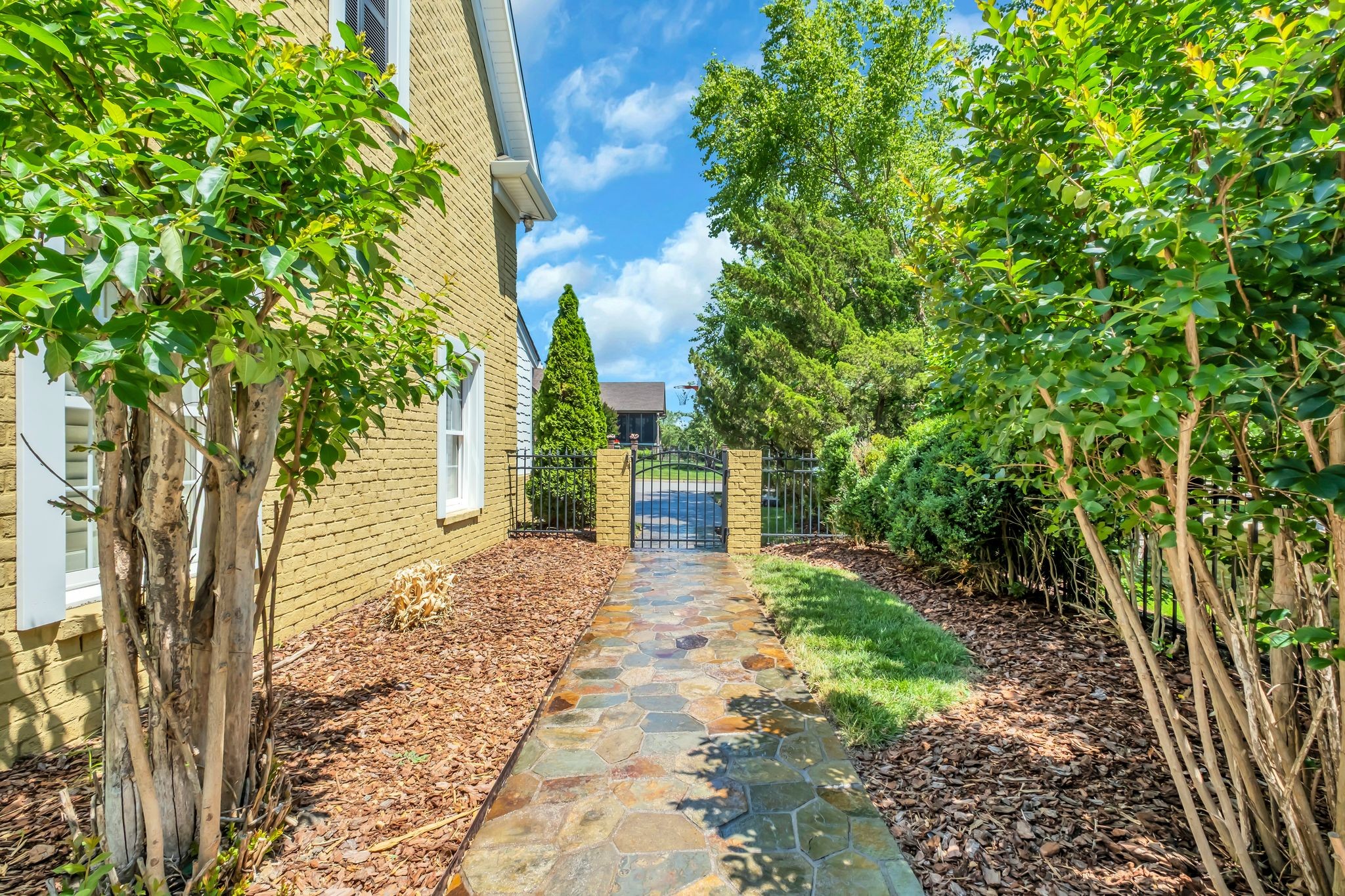1011 Harlequin Boulevard Hendersonville TN 37075