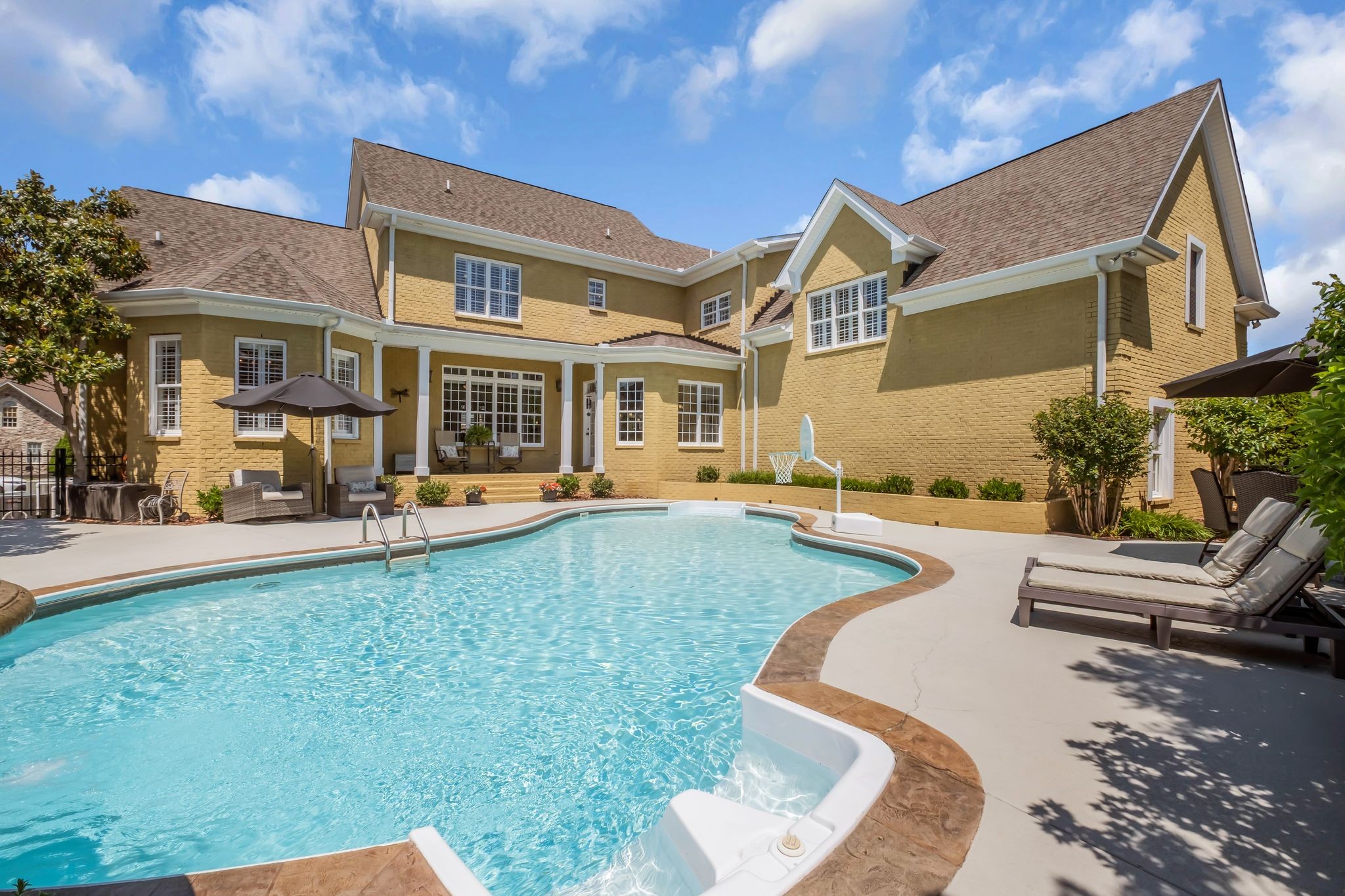 1011 Harlequin Boulevard Hendersonville TN 37075