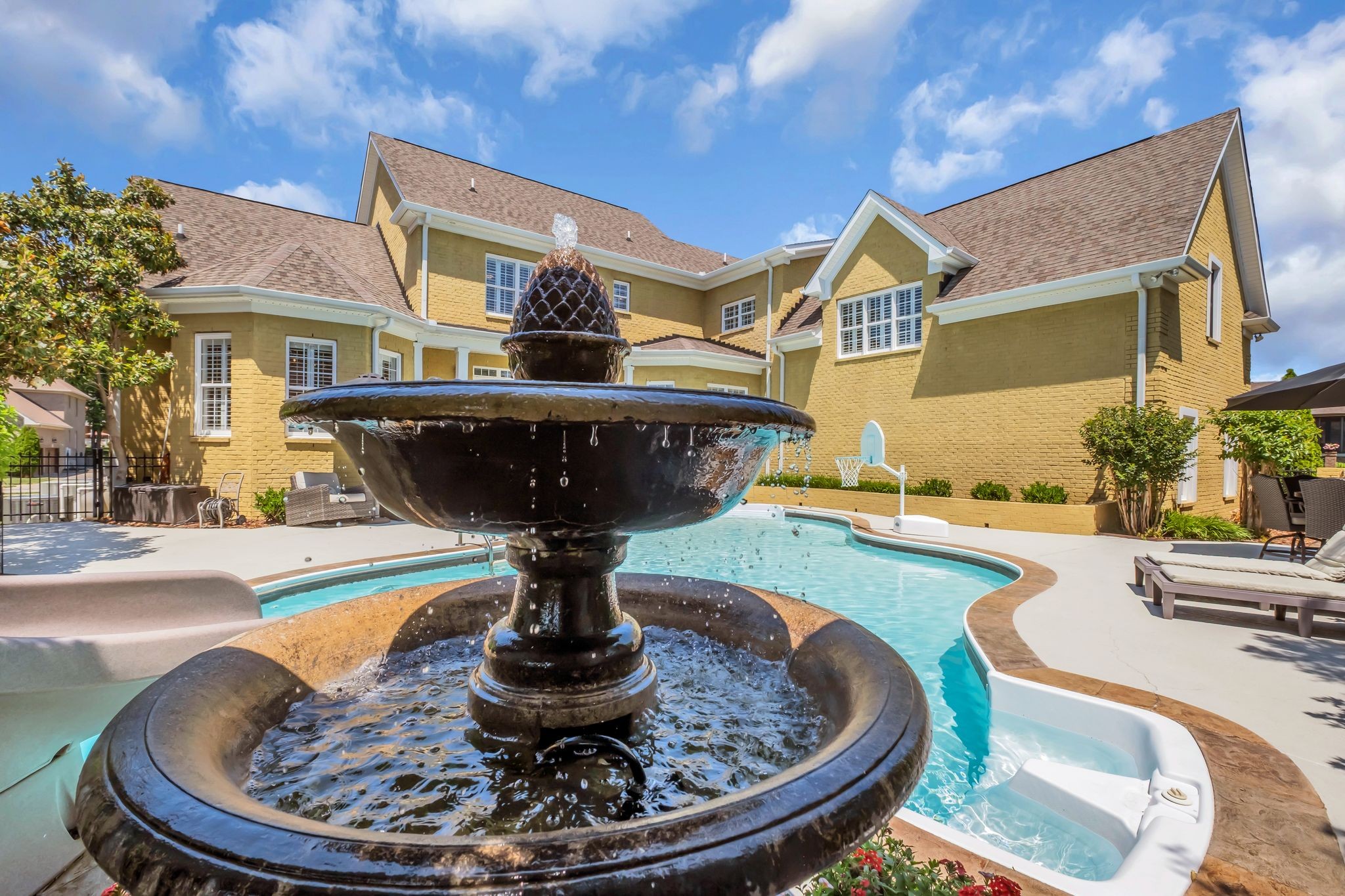 1011 Harlequin Boulevard Hendersonville TN 37075