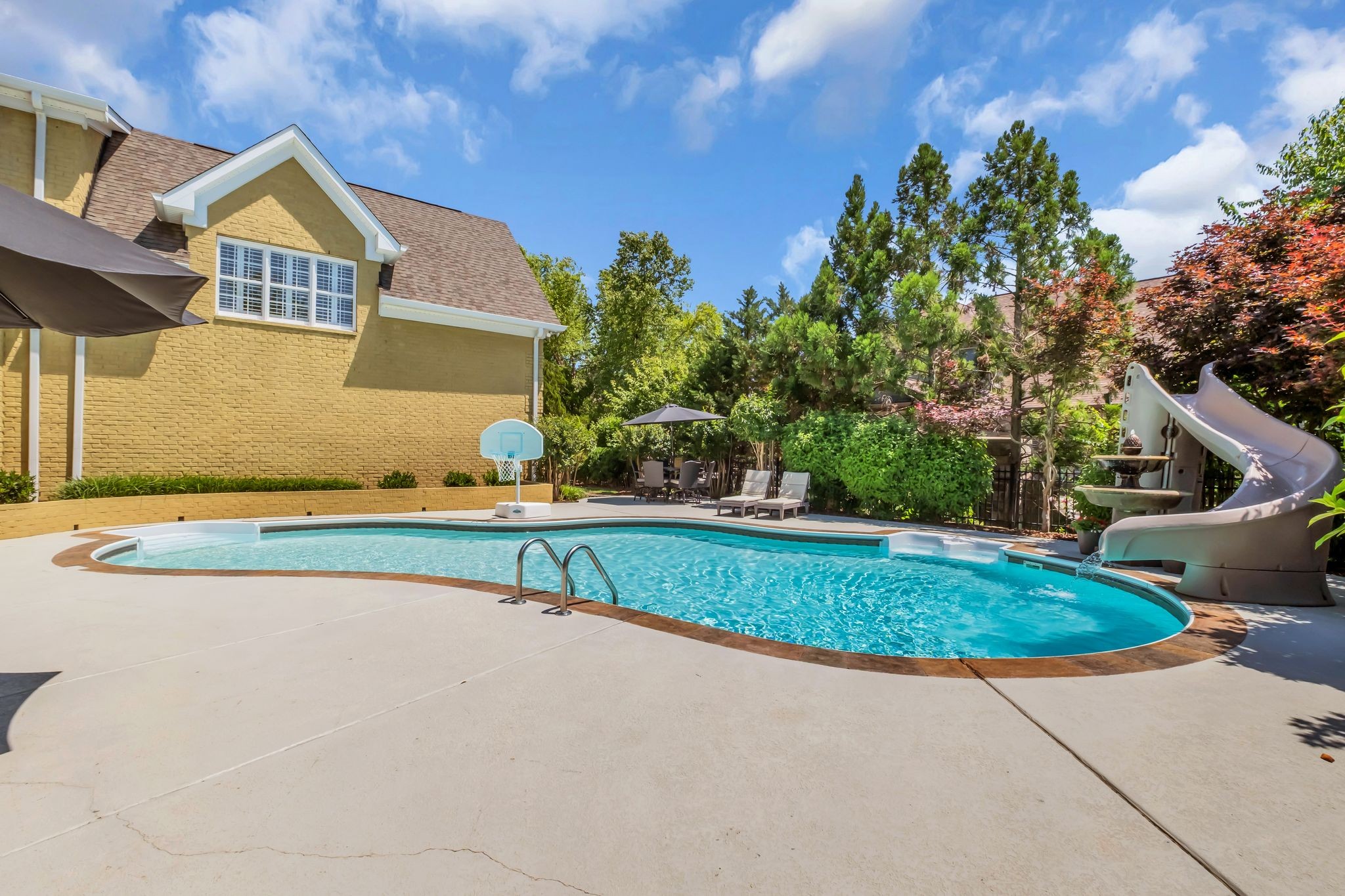 1011 Harlequin Boulevard Hendersonville TN 37075