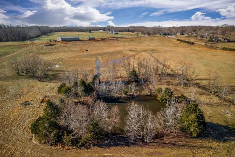 620 Roberts Cemetery Road Walling TN 38587
