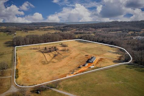 620 Roberts Cemetery Road Walling TN 38587