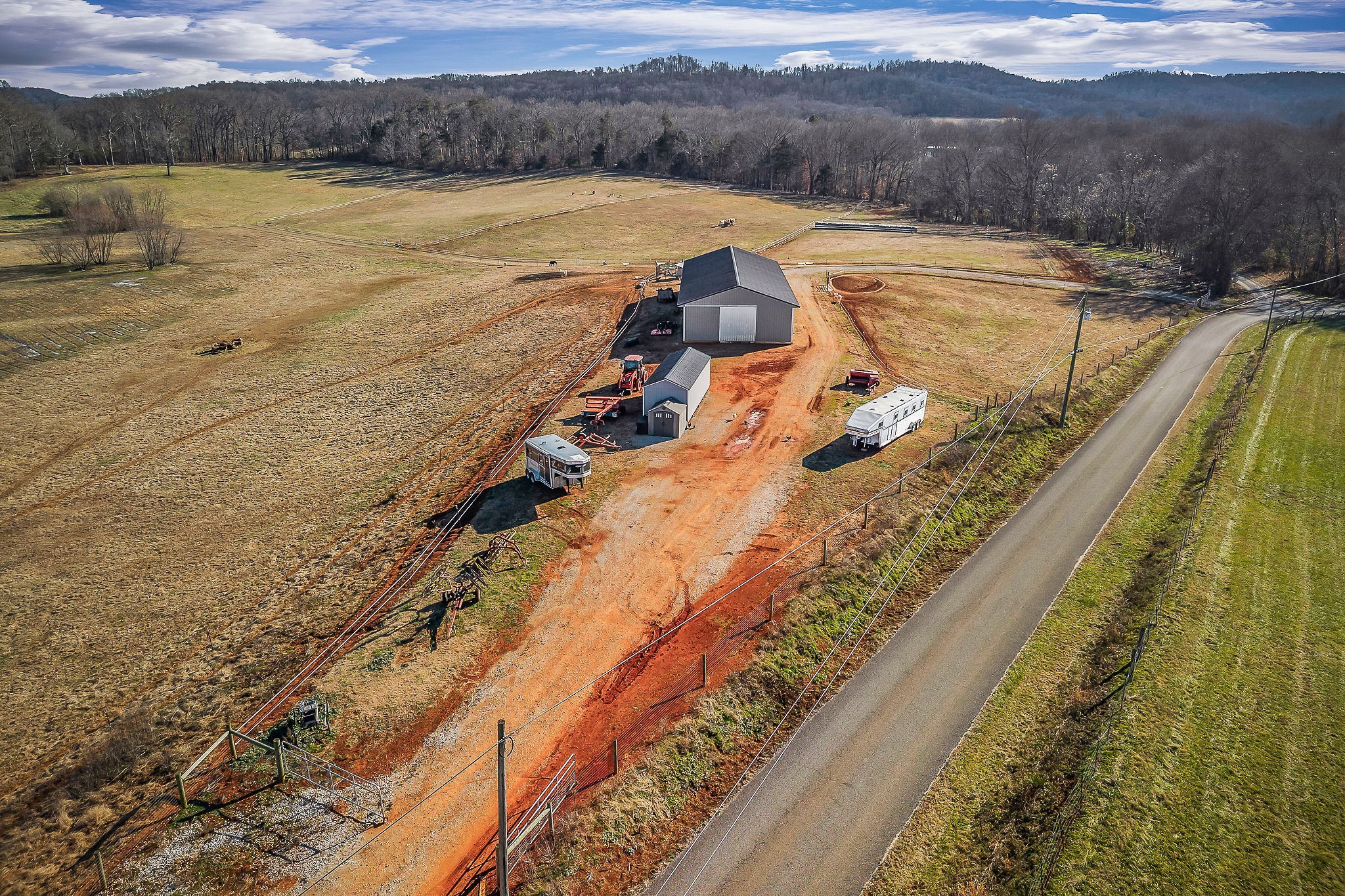 620 Roberts Cemetery Road Walling TN 38587