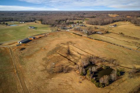 620 Roberts Cemetery Road Walling TN 38587