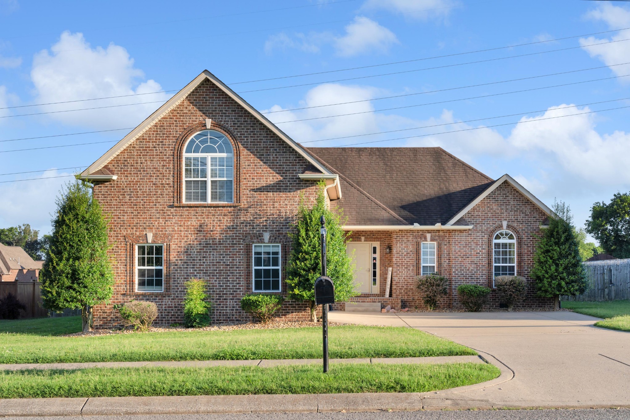 737 Starpoint Drive Gallatin TN 37066