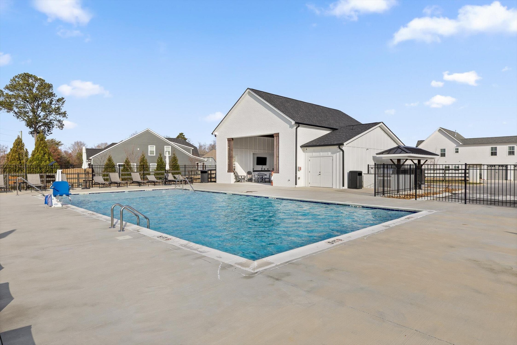 3932 Inlet Loop Chattanooga TN 37416