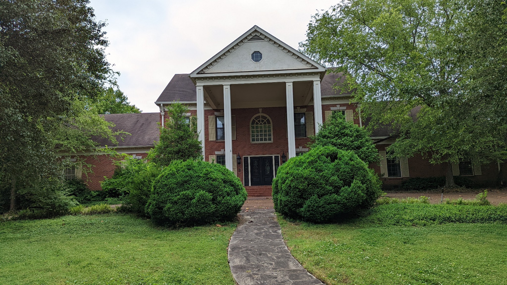 509 Granny White Pike Brentwood TN 37027