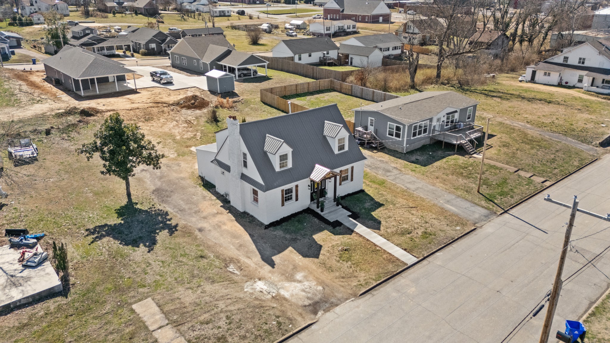 228 E Maple Street Dresden TN 38225