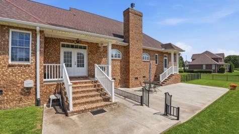 102 Highpoint Boulevard Tullahoma TN 37388