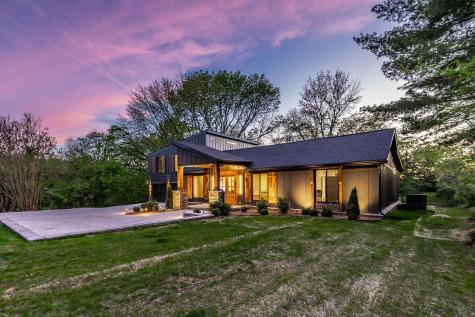 688 Douglas Lane Gallatin TN 37066
