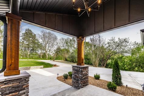 688 Douglas Lane Gallatin TN 37066