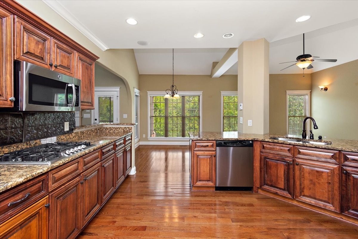 2497 Settlers Trace Clarksville TN 37043