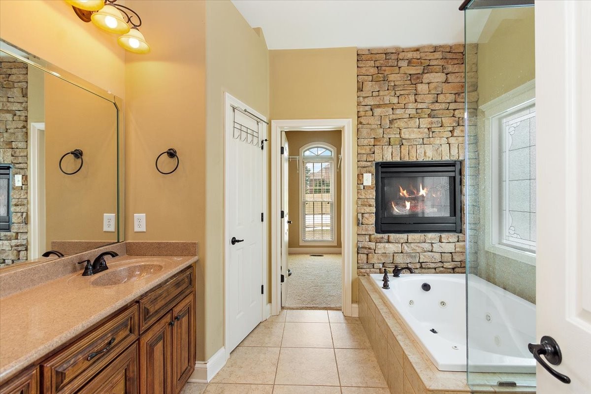 2497 Settlers Trace Clarksville TN 37043