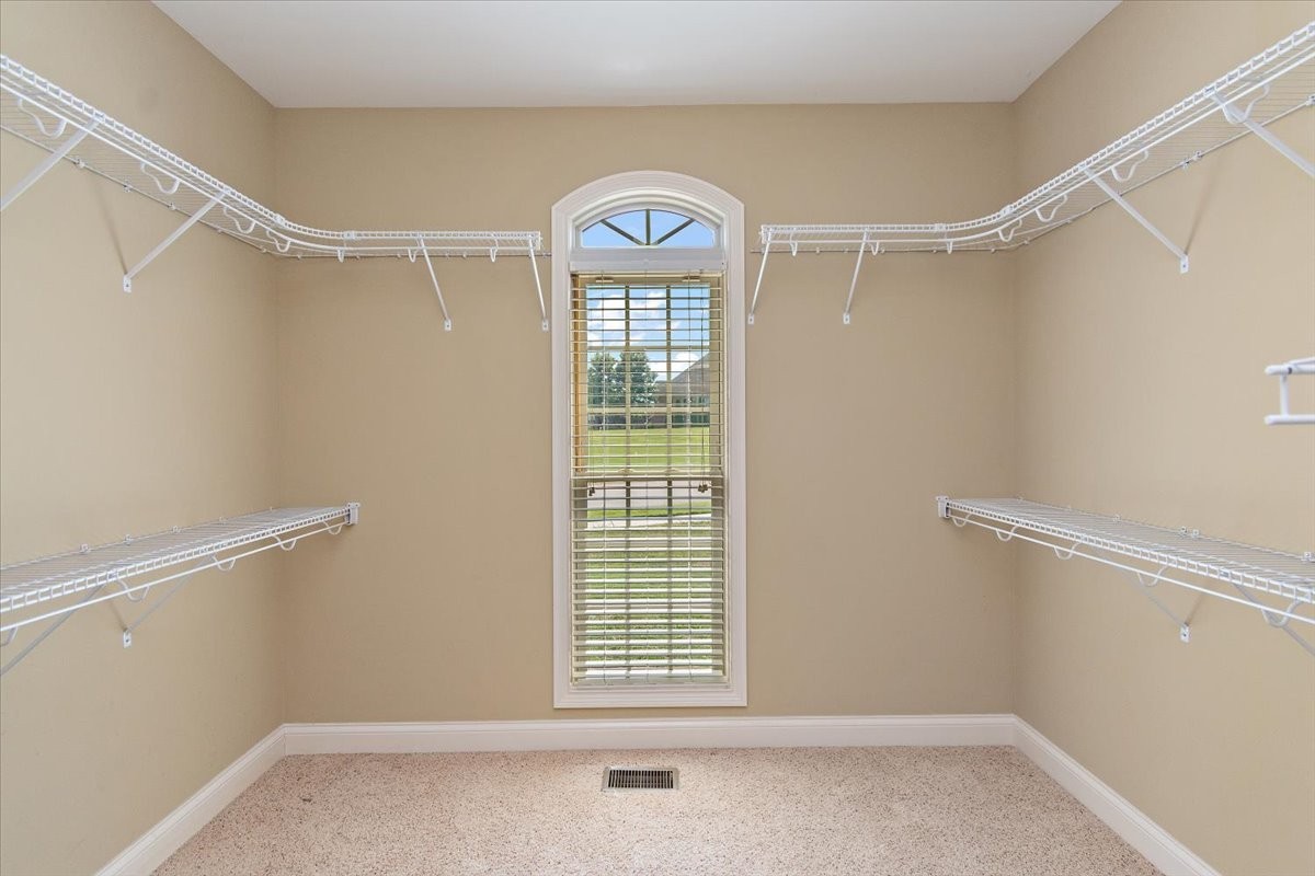 2497 Settlers Trace Clarksville TN 37043