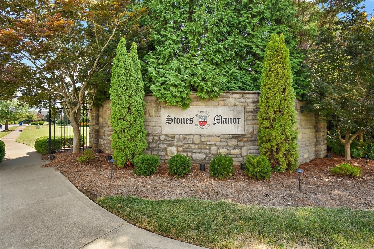 2497 Settlers Trace Clarksville TN 37043