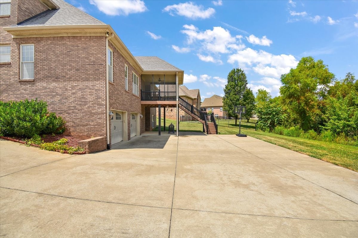 2497 Settlers Trace Clarksville TN 37043