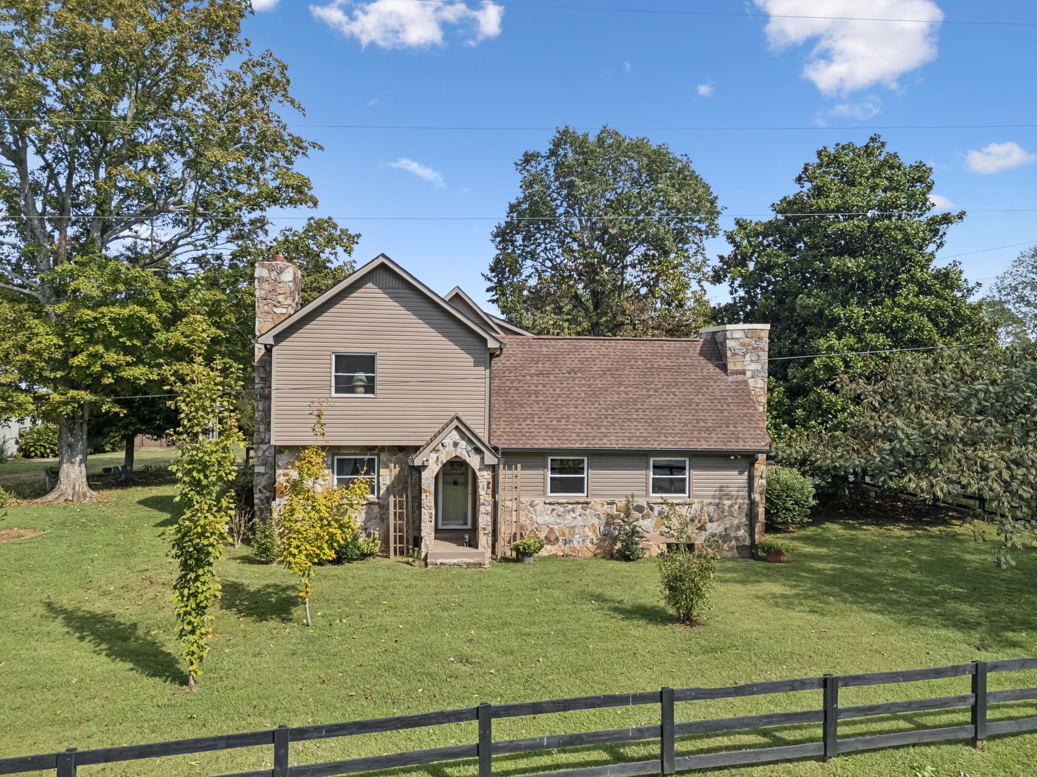 701 Hafner Road Charlotte TN 37036