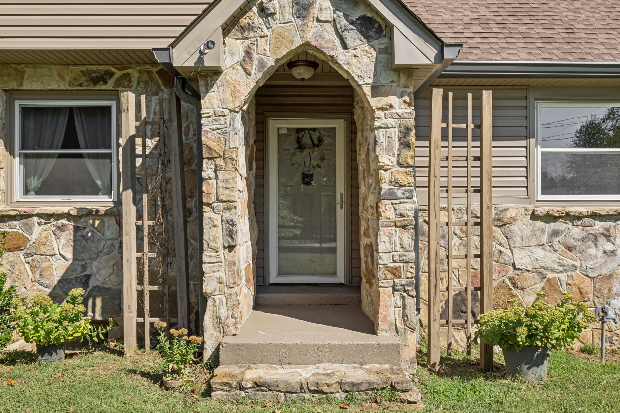 701 Hafner Road Charlotte TN 37036