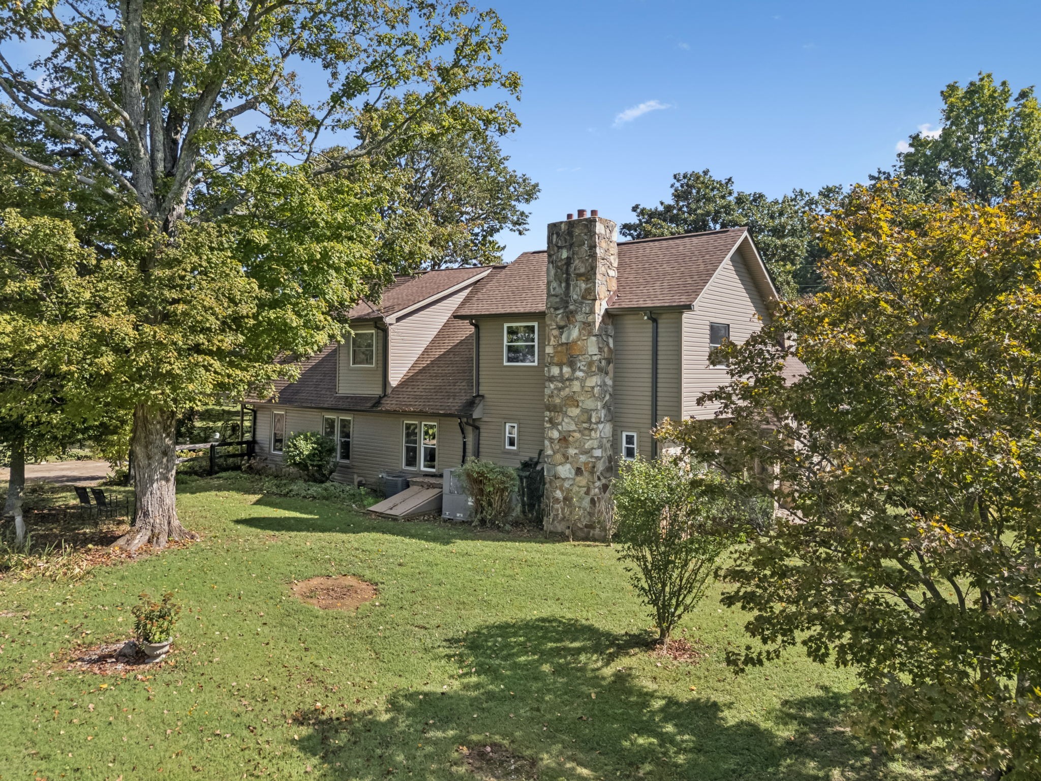 701 Hafner Road Charlotte TN 37036