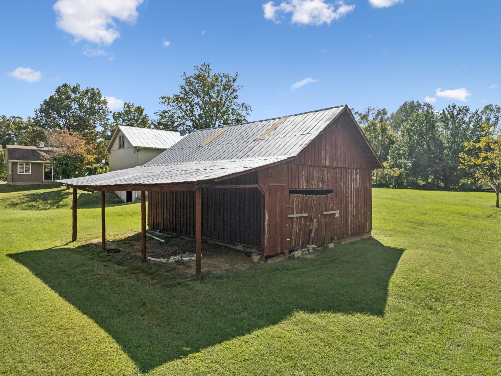 701 Hafner Road Charlotte TN 37036