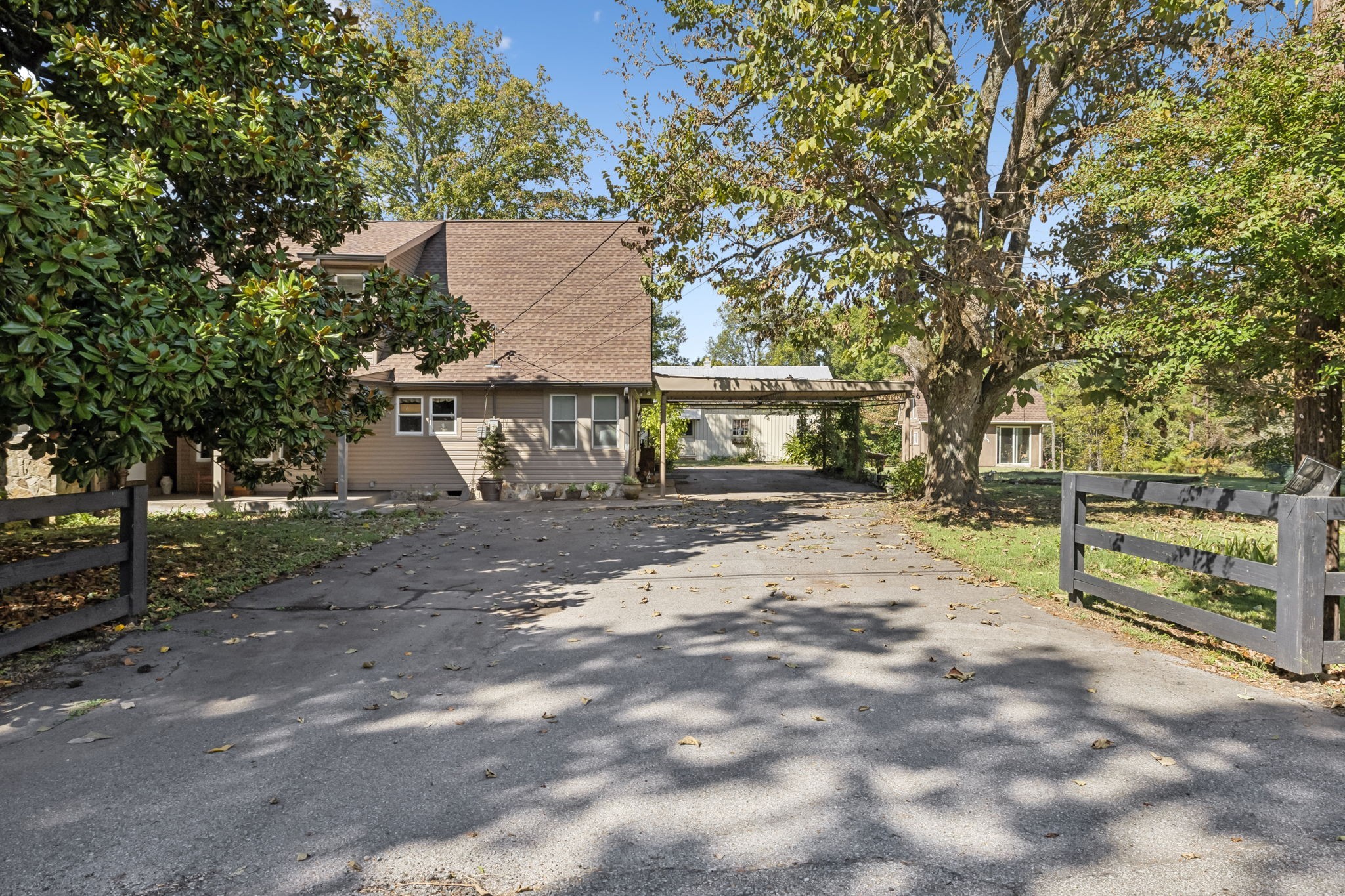 701 Hafner Road Charlotte TN 37036