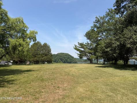 19 Morris Lane Kingston TN 37763
