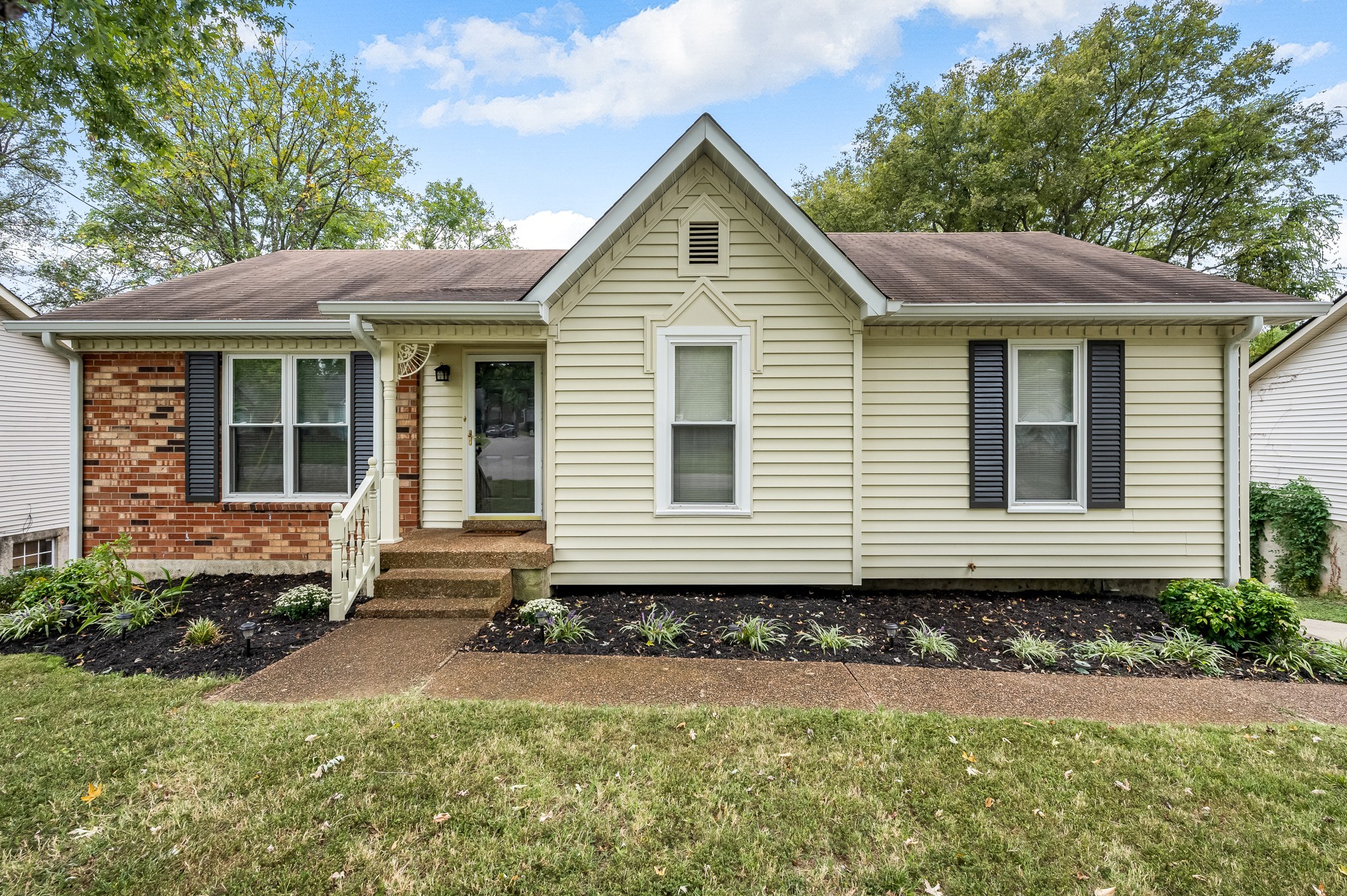1420 Autumn Knoll Hermitage TN 37076