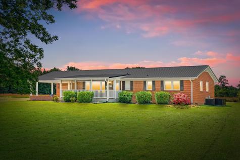 3824 Oakwood Road Woodlawn TN 37191