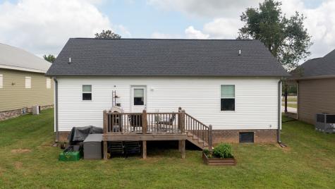 594 Main Street Burns TN 37029